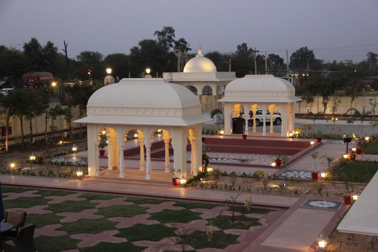 Laxmi Palace Dausa Luaran gambar